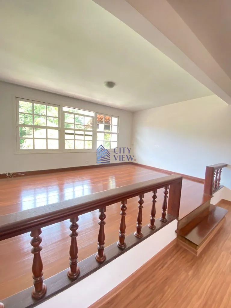 Unfurnished 4-bedroom house with 1000 m² — photo 10