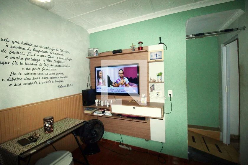Furnished house with 75 m², 3 bedrooms and 2 baths