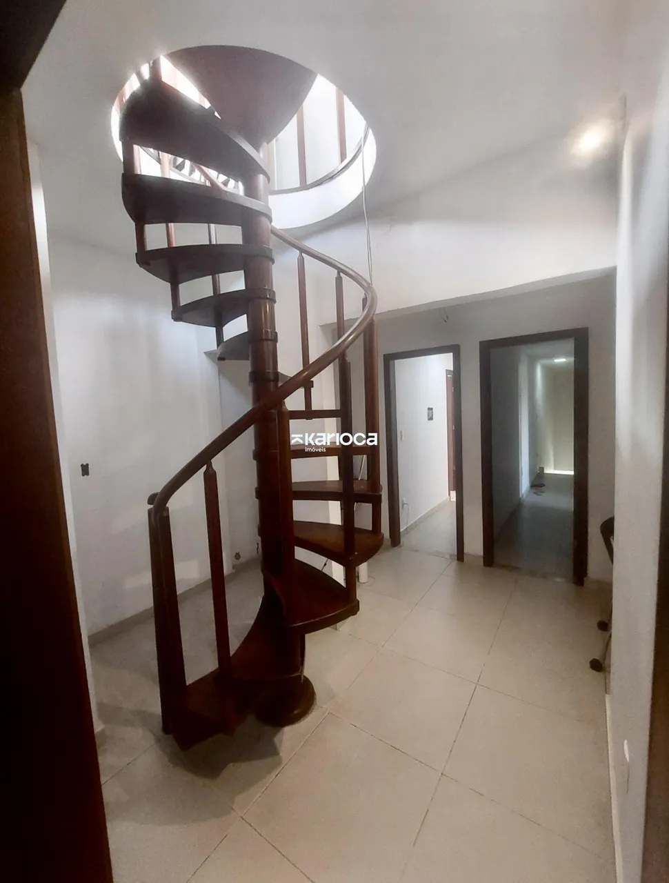 Furnished apartment with 5 bedrooms and 600 m² — photo 15