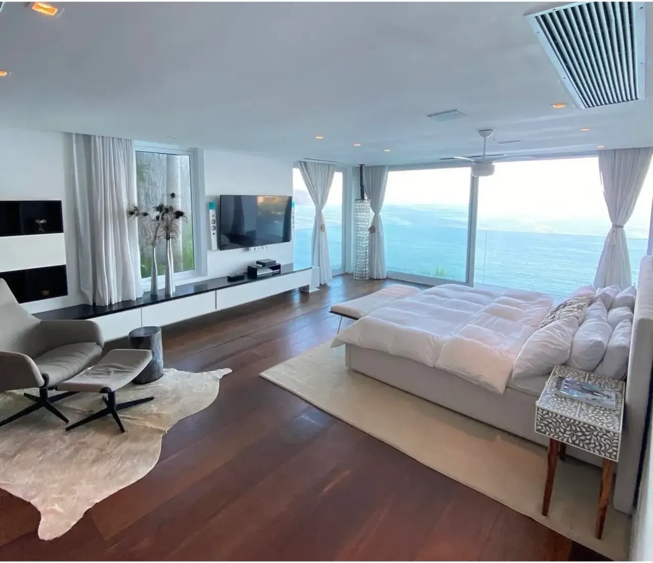 Casa amueblada con 5 dormitorios y vista desde las ventanas — photo 6