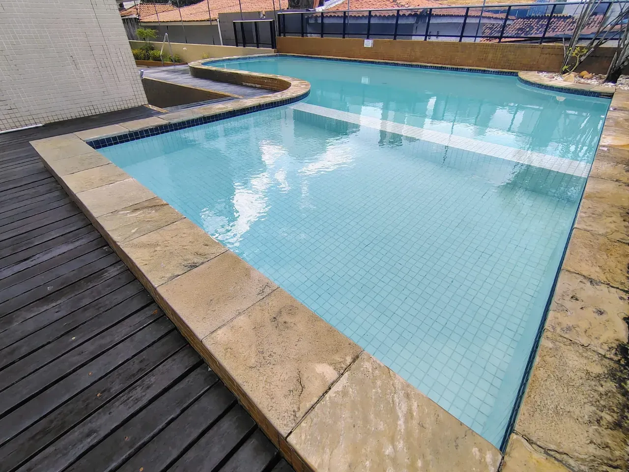 Квартира 125 м² з 3 кімнатами та 2 паркомісцями