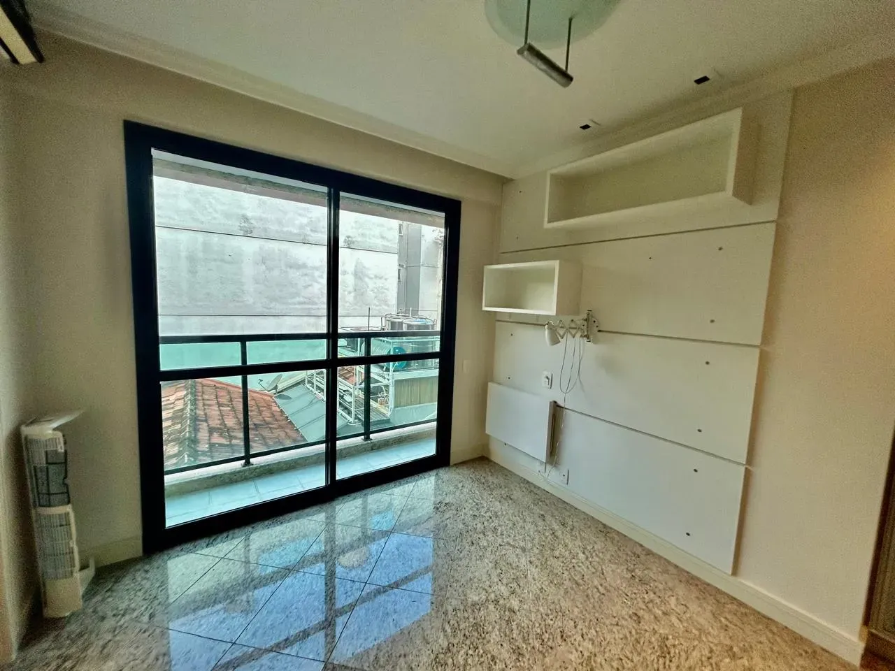 165 m² apartment with 4 bedrooms and 4 bathrooms — photo 21