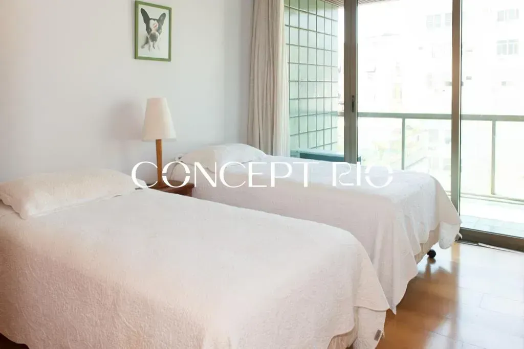 Apartamento amueblado con 2 dormitorios y balcón — photo 17