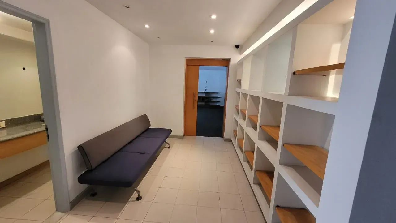 Будинок 550 м² з 5 спальнями та 5 ванними — photo 13