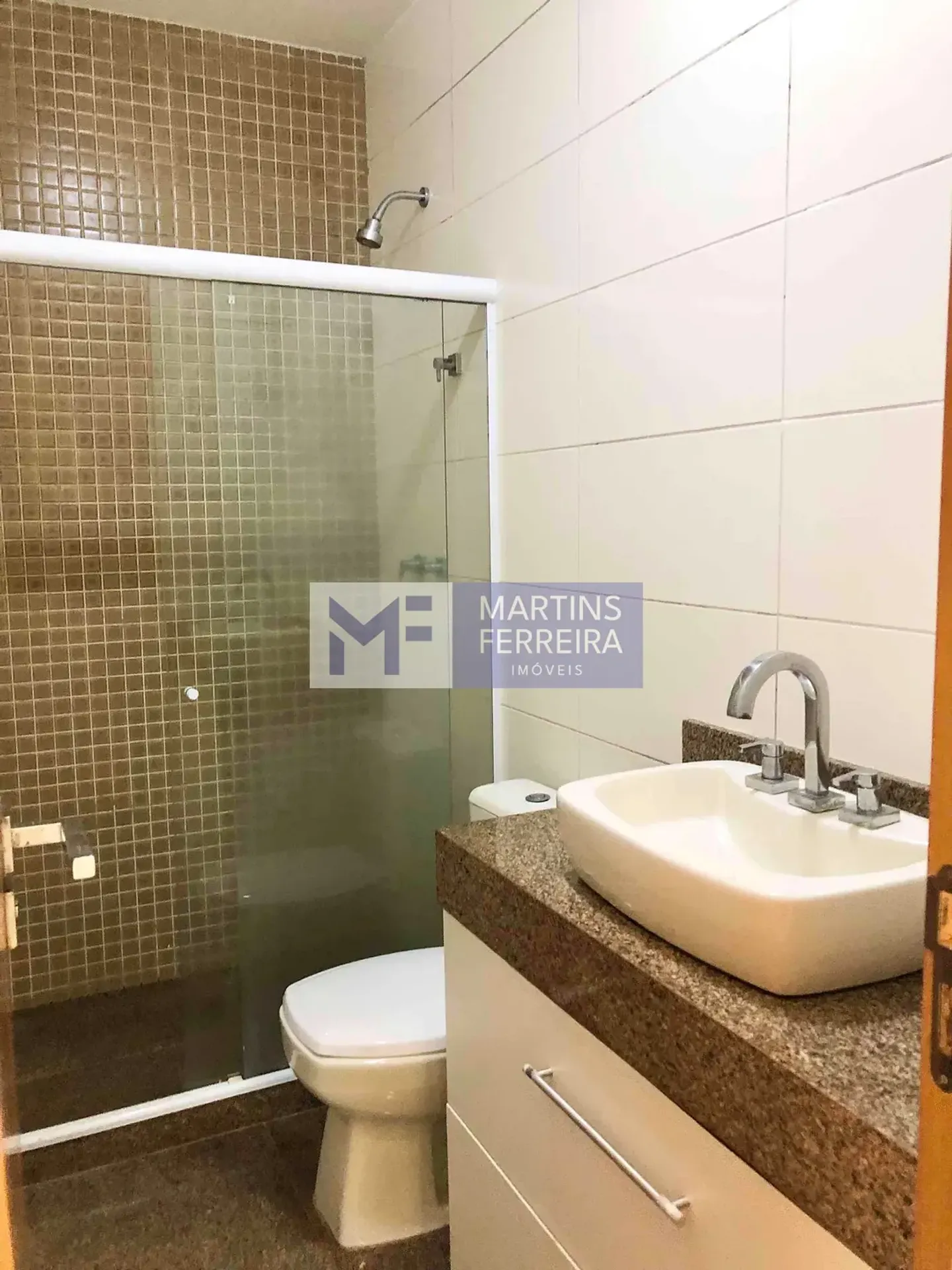 Apartamento no 1º andar com varanda envidraçada — photo 32