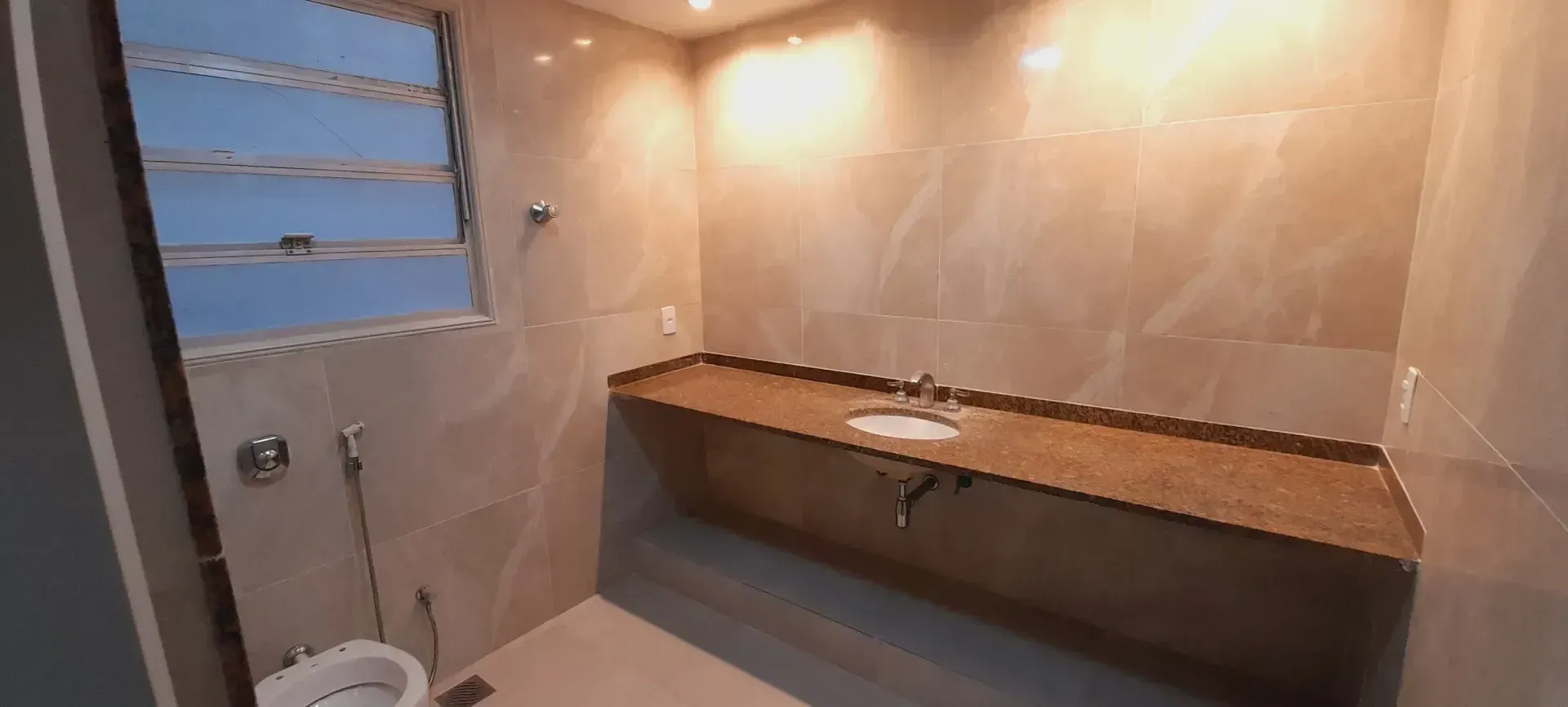 Unfurnished apartment with 4 bedrooms and 2 parking — photo 24