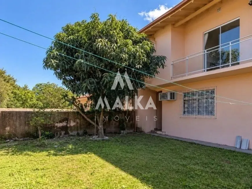 5-bedroom house with a bathtub in Florianópolis — photo 22