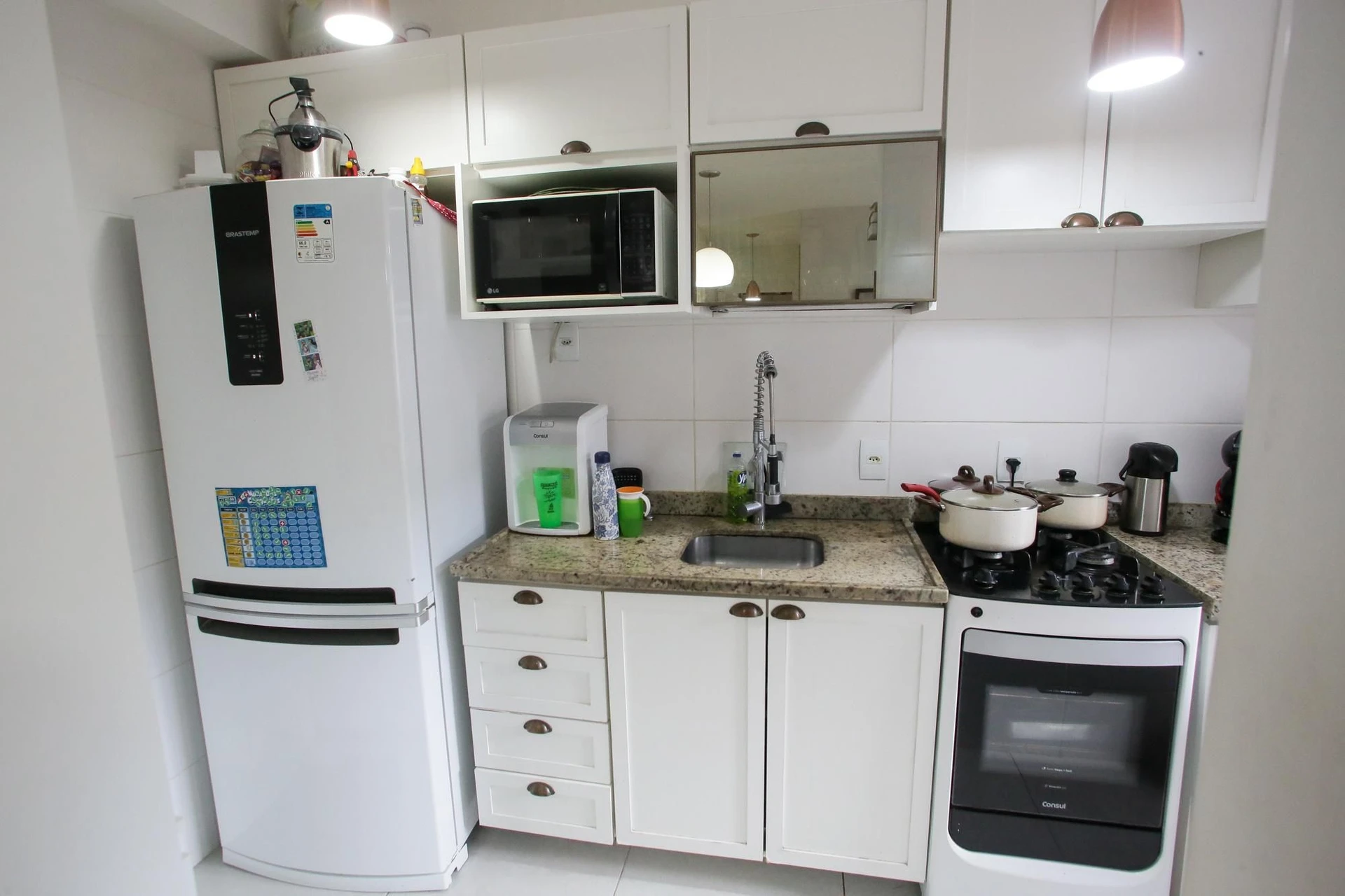 Furnished apartment with 2 bedrooms and open-plan gas kitchen — photo 24