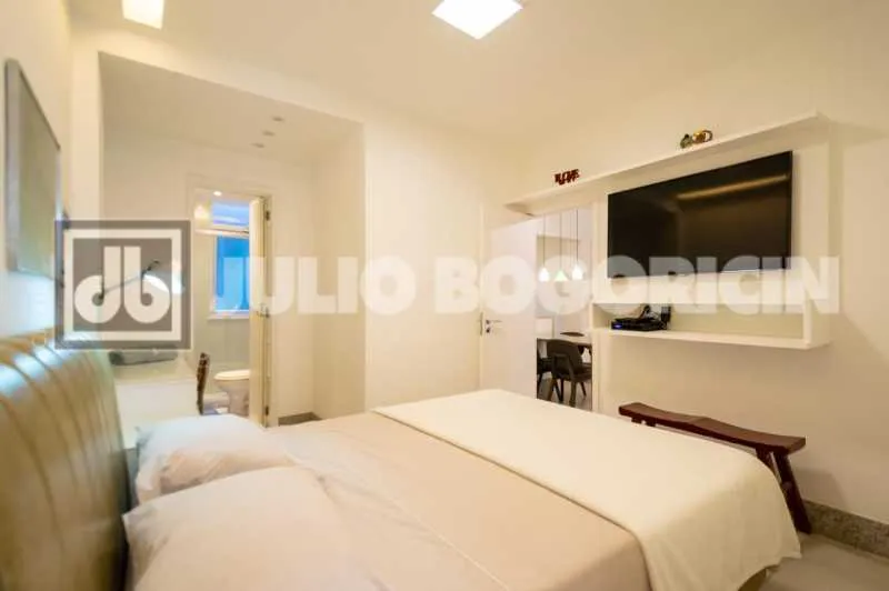 Furnished apartment with 2 bedrooms and 2 bathrooms — photo 15