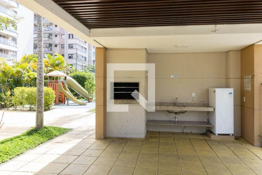 2-bedroom apartment with a walk-in closet in Rio de Janeiro — photo 31