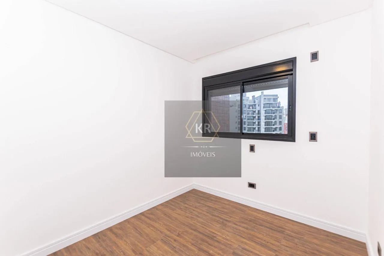 3-bedroom apartment with a private BBQ area — photo 13