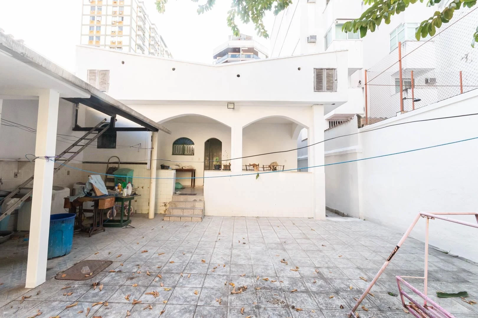 House with 3 bedrooms, 1 en-suite and 2 parking spaces — photo 22