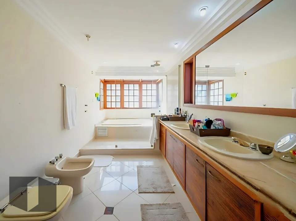 Casa com 4 quartos, 5 banheiros e 5 vagas — photo 28