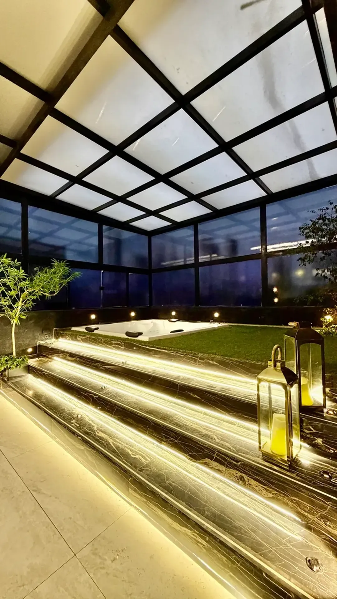 3-bedroom apartment with a grill on the balcony — photo 18