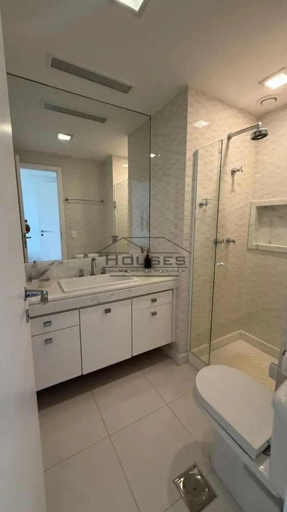 4-bedroom unfurnished apartment with 1 bathroom — photo 16
