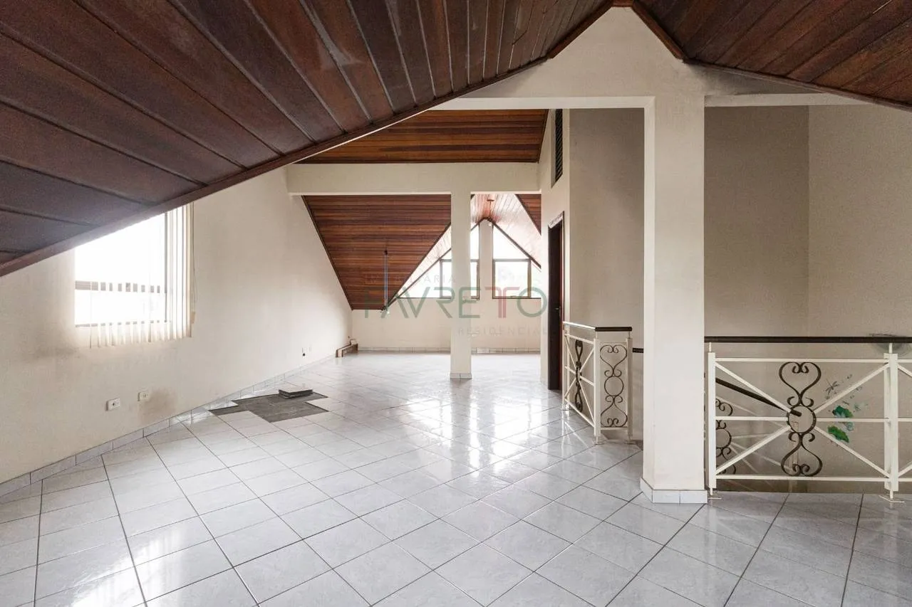 480 m² house with a bathtub and a garden — photo 46