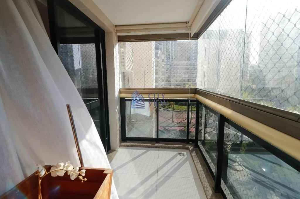 Dishwasher in a 4-bedroom apartment, 280 m² — photo 35