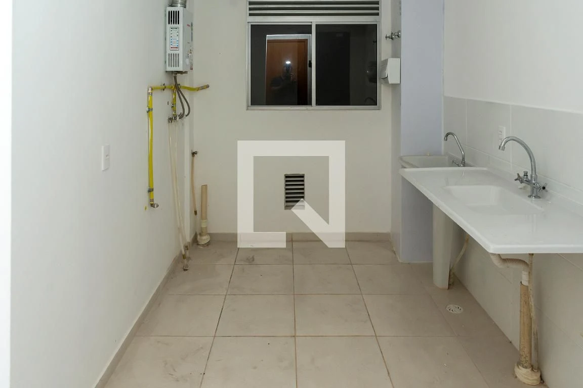 2-bedroom apartment in a building with a gym — photo 29