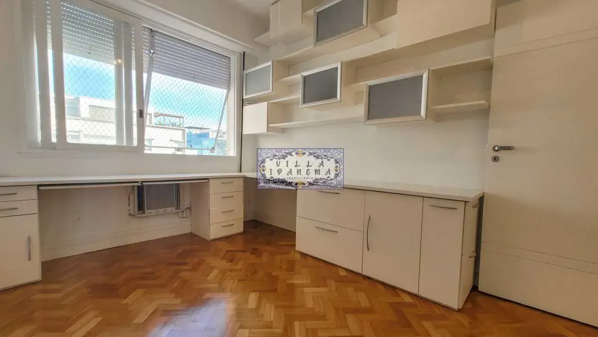 Apartment on the 9th floor with a washing machine — photo 10