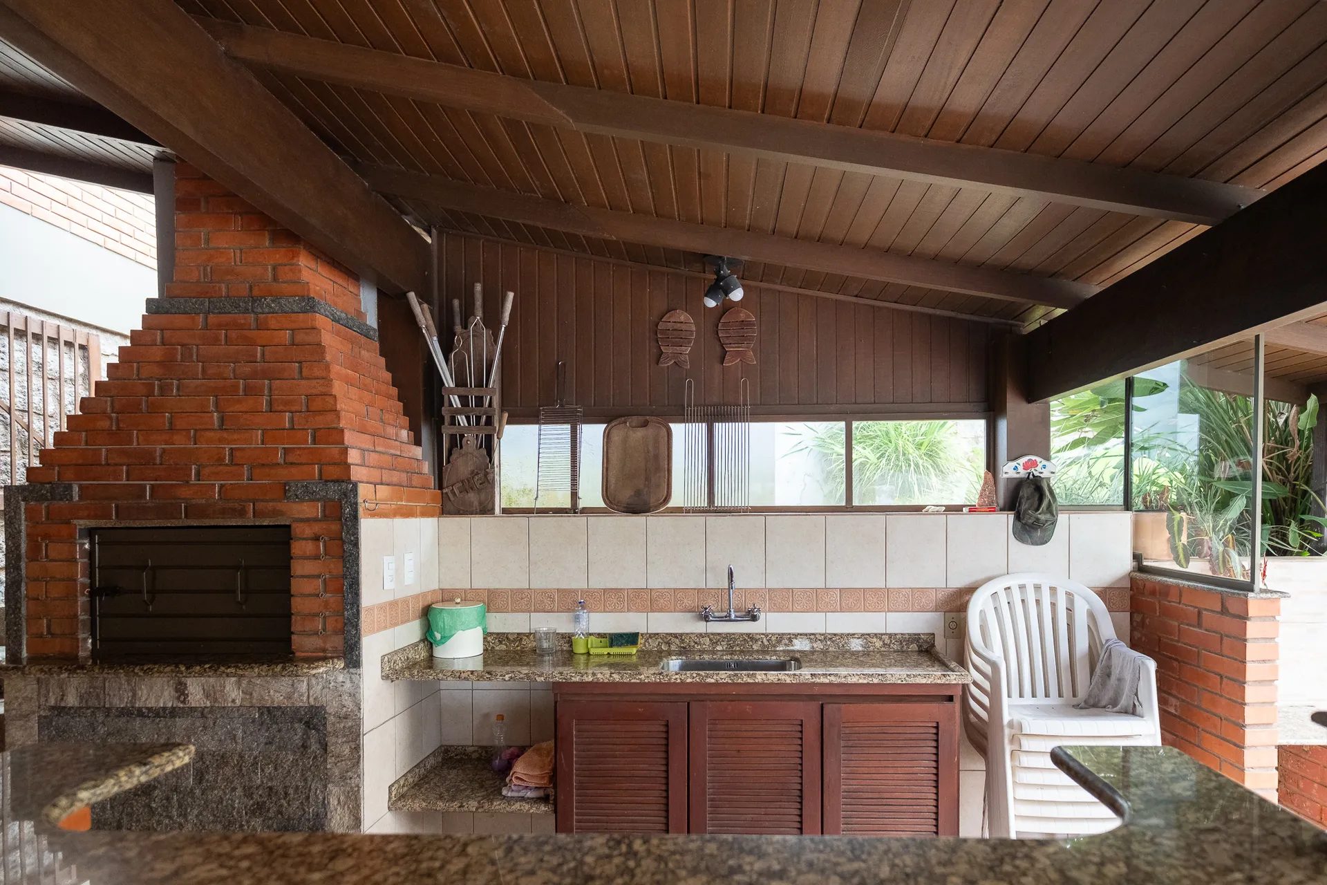18 m² studio with a mountain view and a home office — photo 13