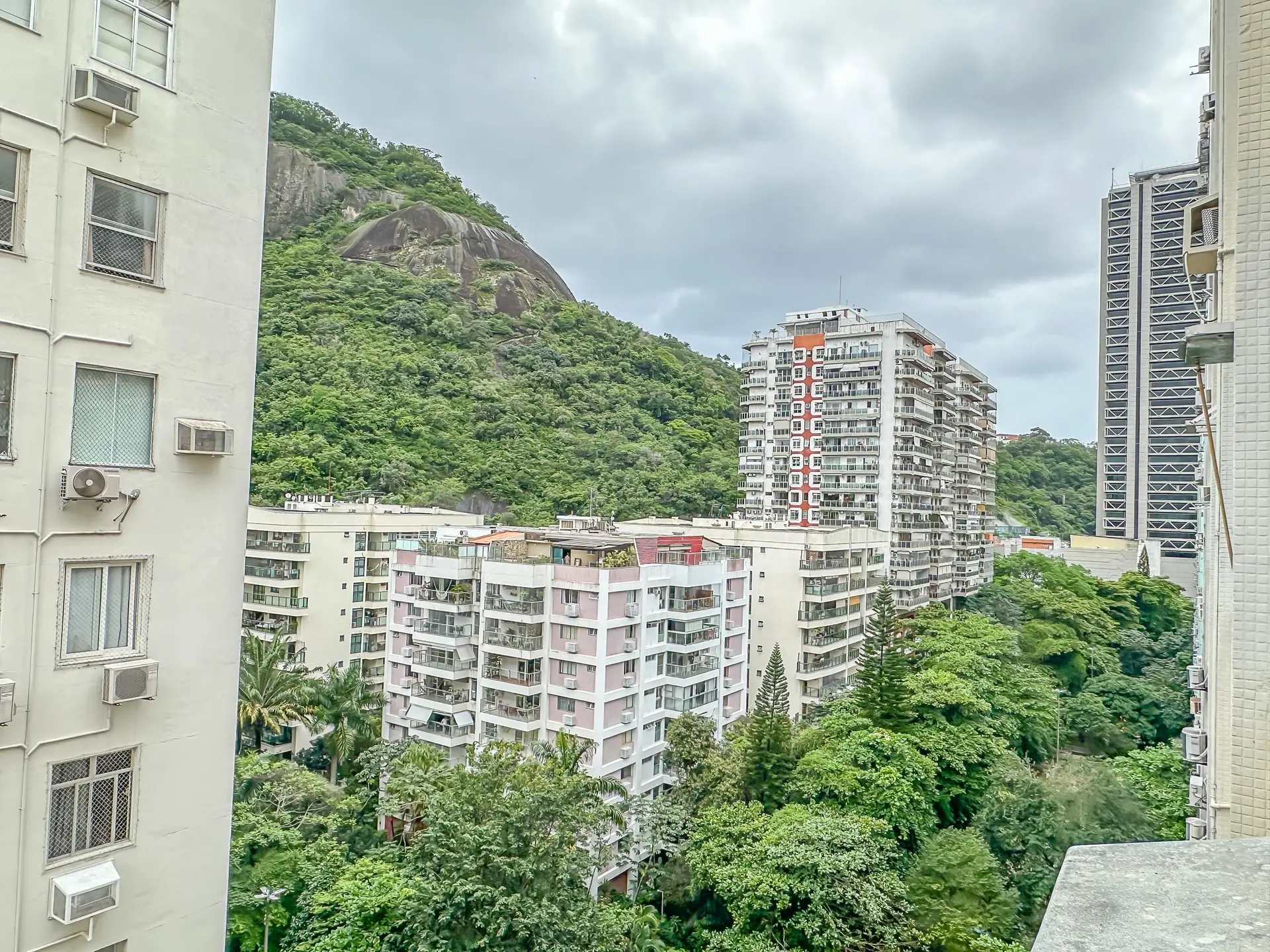 2-bedroom apartment with a glass-enclosed balcony — photo 13
