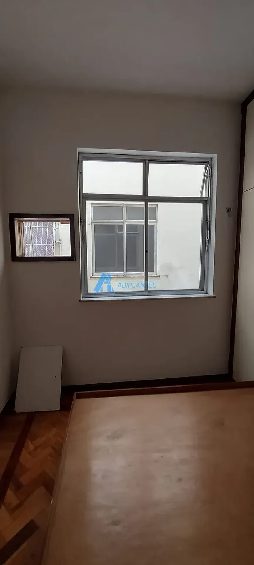 Apartment, 50 m², with wood or laminate floors — photo 12