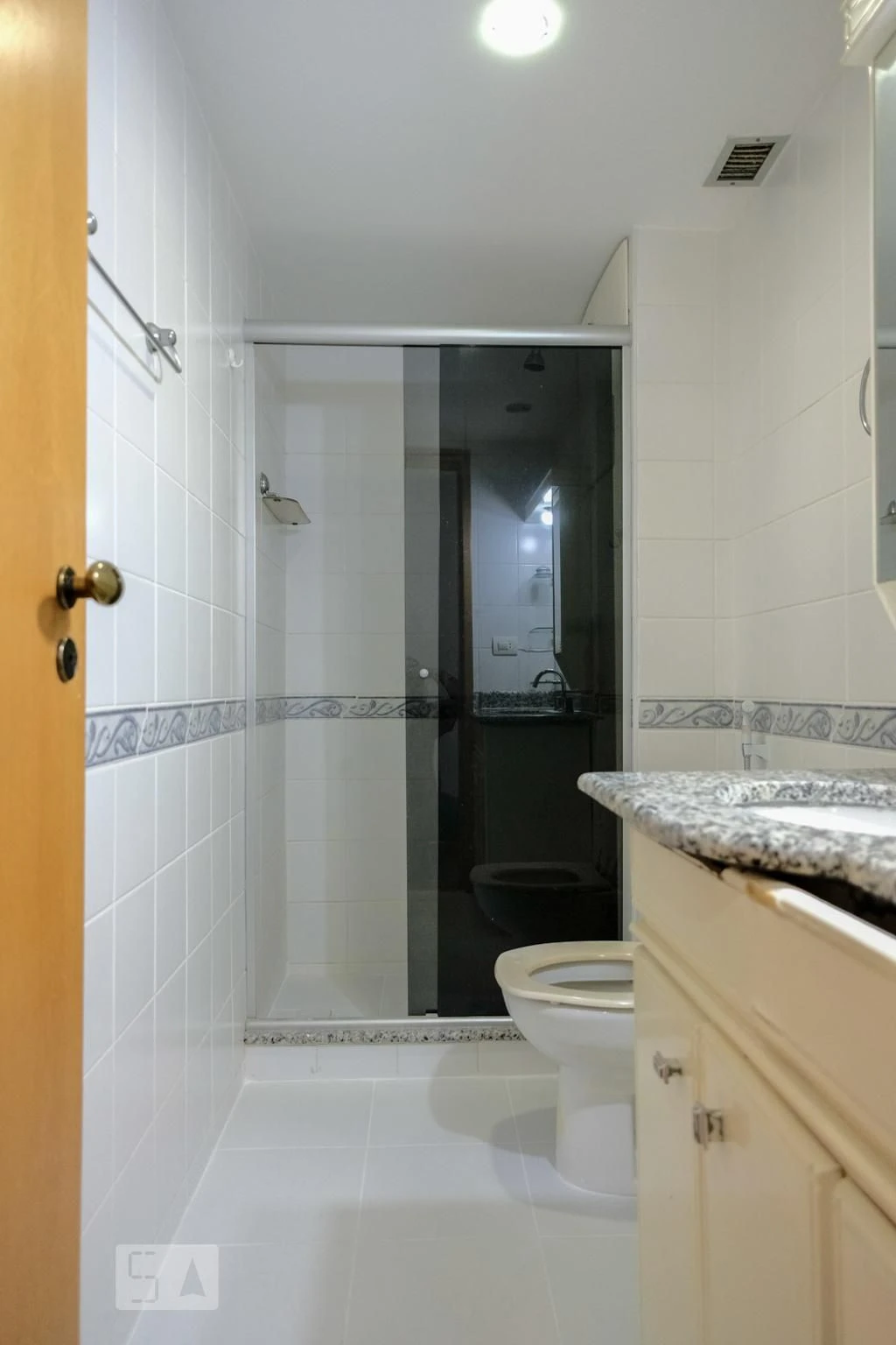 3-bedroom apartment with a mountain view — photo 54