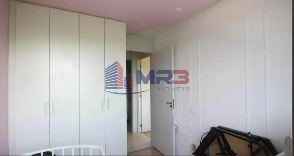 Furnished 2-bedroom apartment with open-plan kitchen — photo 7
