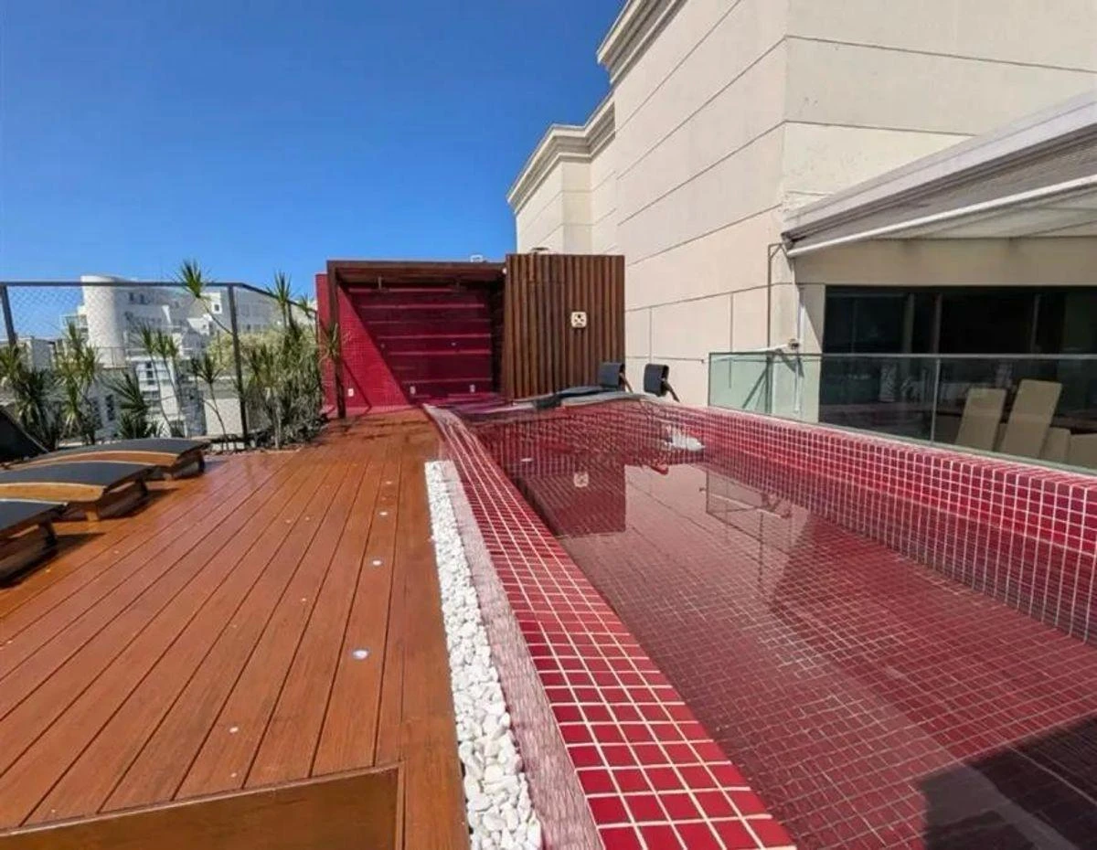 Apartamento com varanda envidraçada, Barra da Tijuca