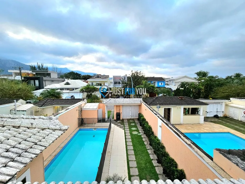 House with 5 bedrooms, 300 m² and a closed gas kitchen — photo 25