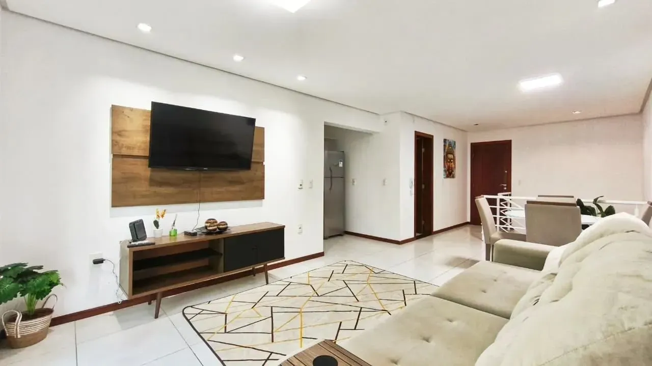 2-bedroom apartment in a building with a pool — photo 7