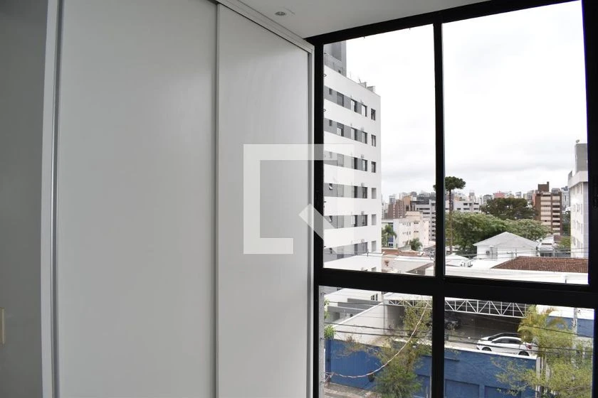 2-bedroom apartment with balcony and open-plan kitchen — photo 9