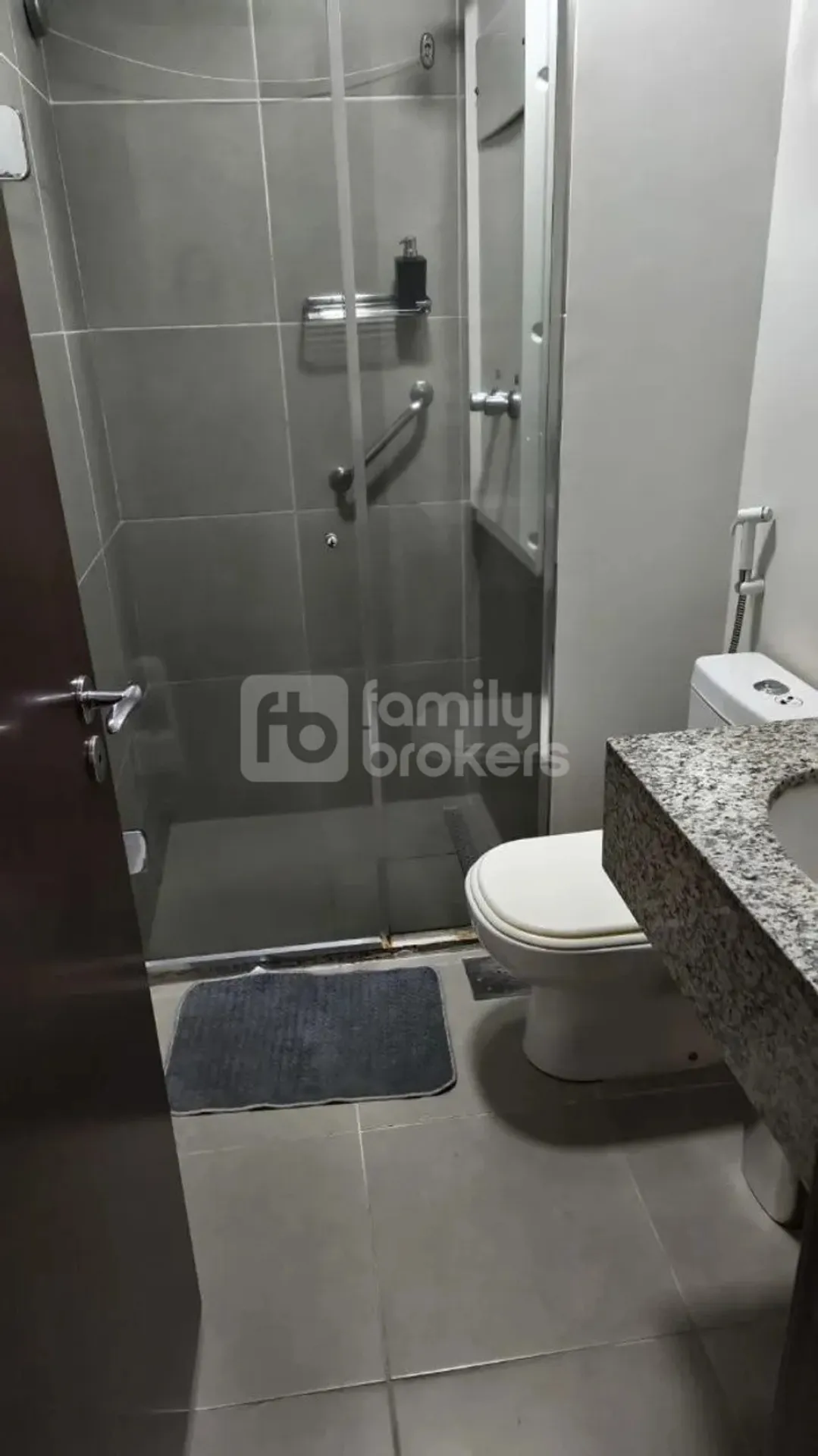Furnished 68 m² apartment with 2 bedrooms and balcony — photo 9