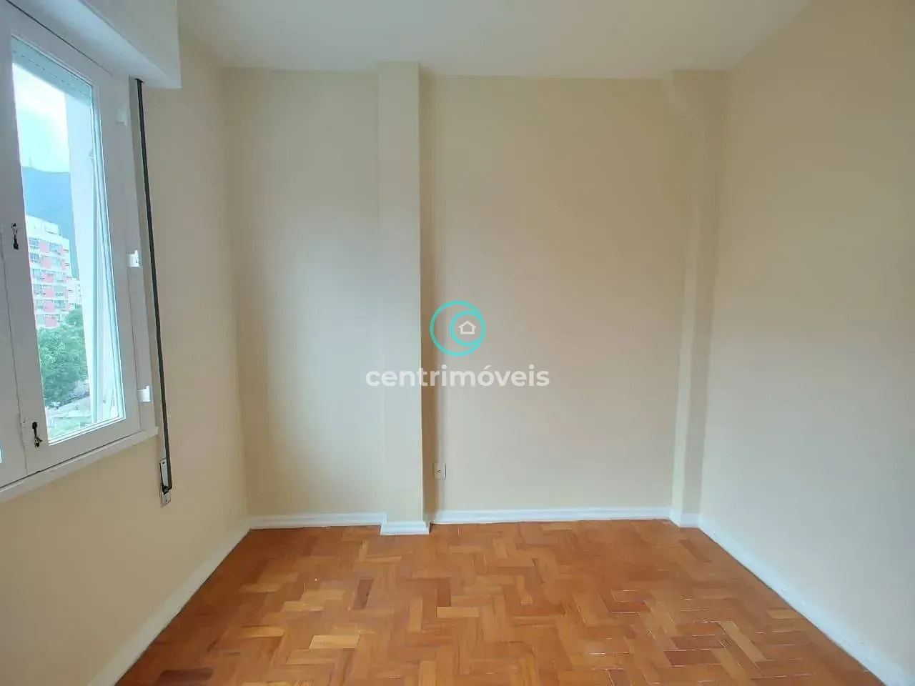 2-bedroom apartment with a mountain view in Rio de Janeiro — photo 13