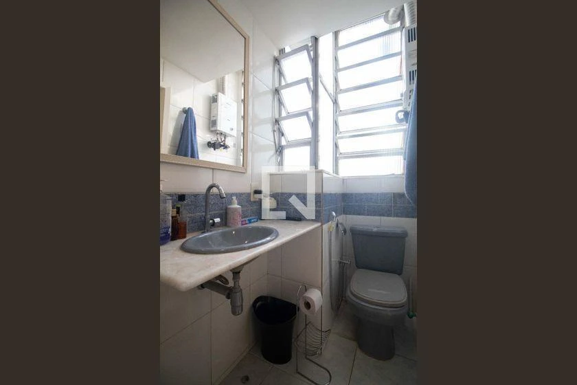 Apartamento de 120 m² com box de vidro no banho — photo 29