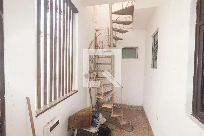 Furnished 1-bedroom house with 57 m² and no parking — photo 30