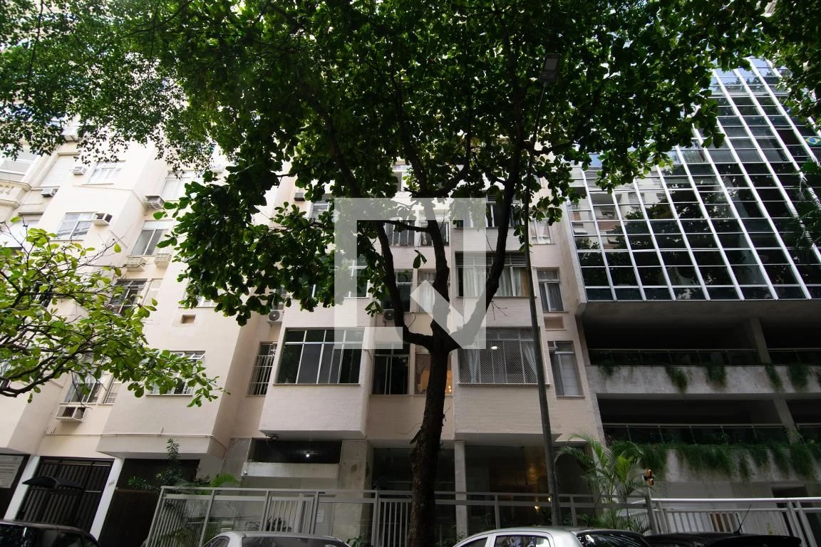 Furnished apartment with 2 bedrooms and 1 bathroom — photo 11