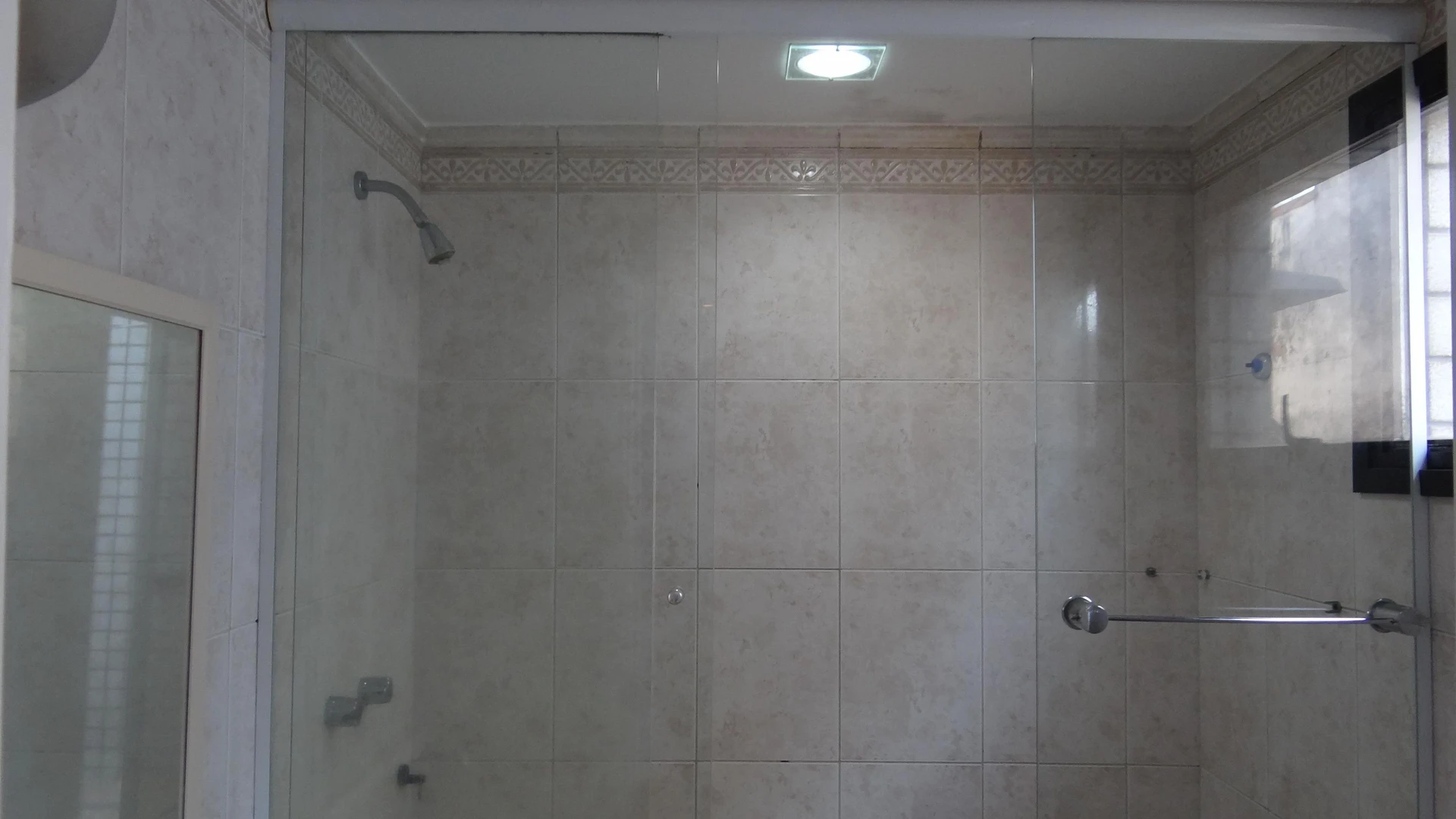 Apartamento sin amueblar con 3 dormitorios y balcón — photo 43