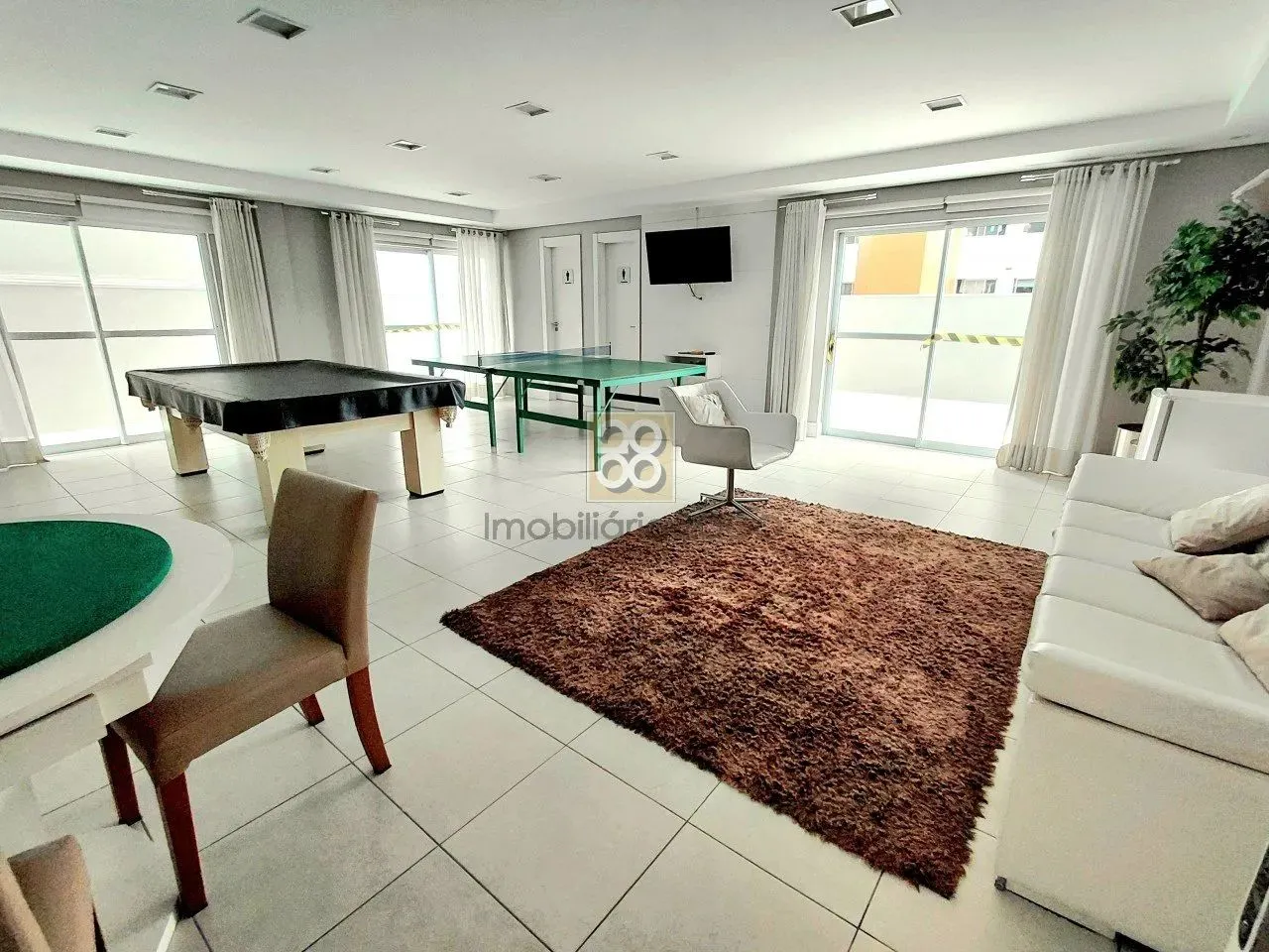 1-bedroom furnished apartment with 69 m² and parking — photo 19