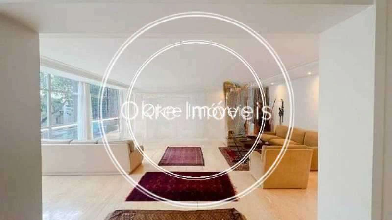 300 m² apartment with 4 bedrooms and 4 bathrooms — photo 9