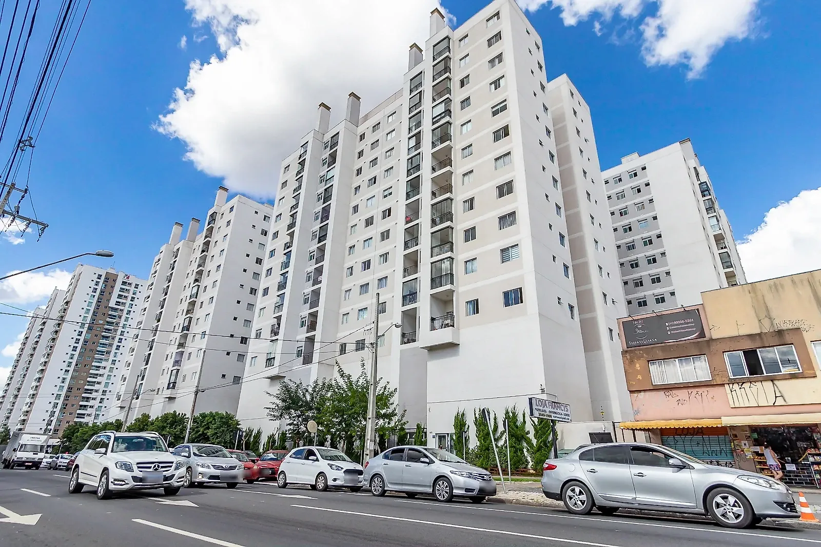 2-bedroom 63 m² apartment with a glass balcony — photo 103