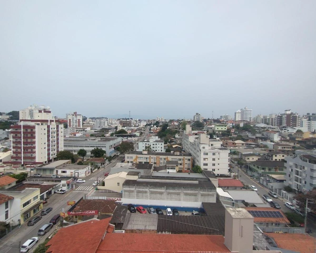 2-bedroom apartment with a home office in Florianópolis — photo 11