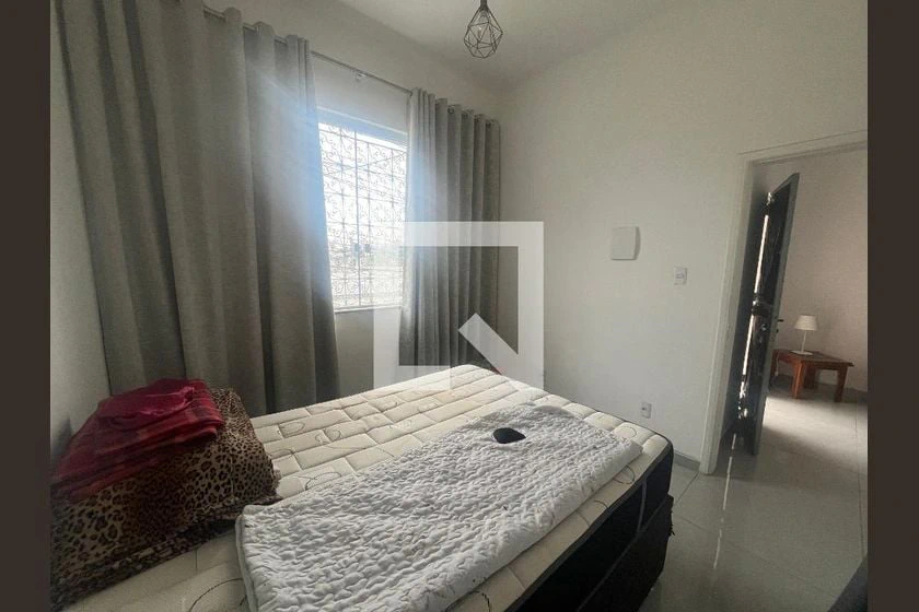80 m² house with a walk-in closet and a home office — photo 14