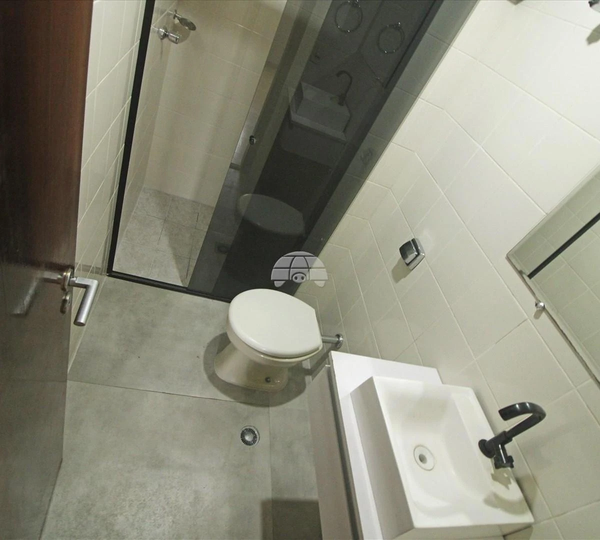 Apartamento com cozinha fechada de 3 dormitórios — photo 8