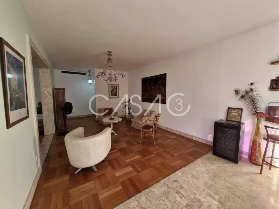 Rental apartment with 4 bedrooms and 330 m² — photo 6