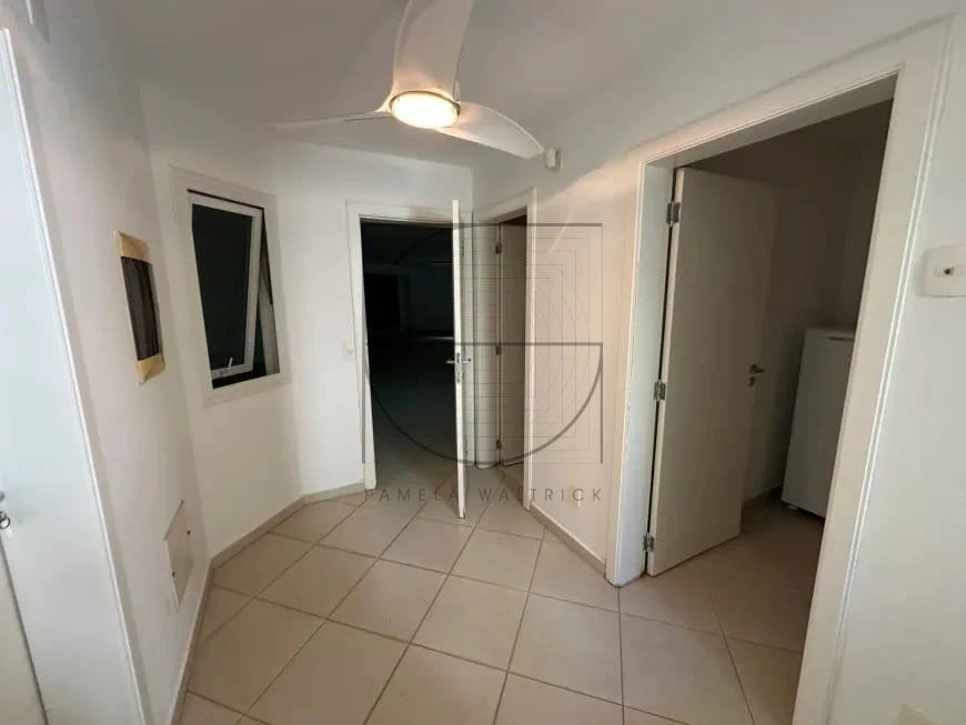 Casa de 5 dormitorios con bañera — photo 24