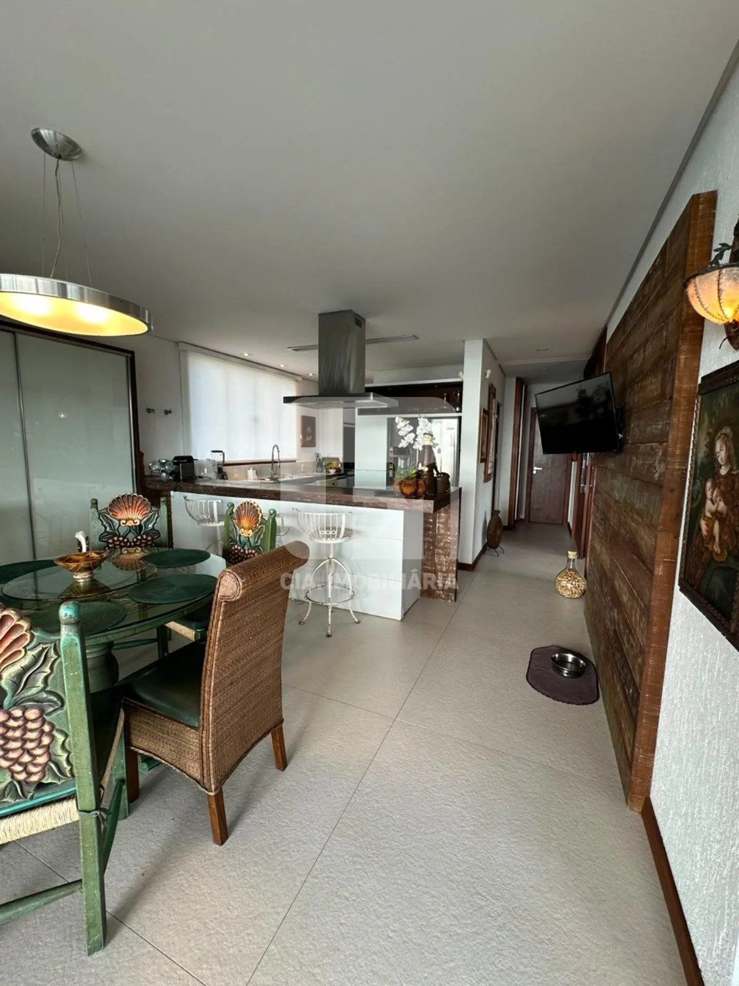 Furnished house with 6 bedrooms and 650 m² total — photo 16