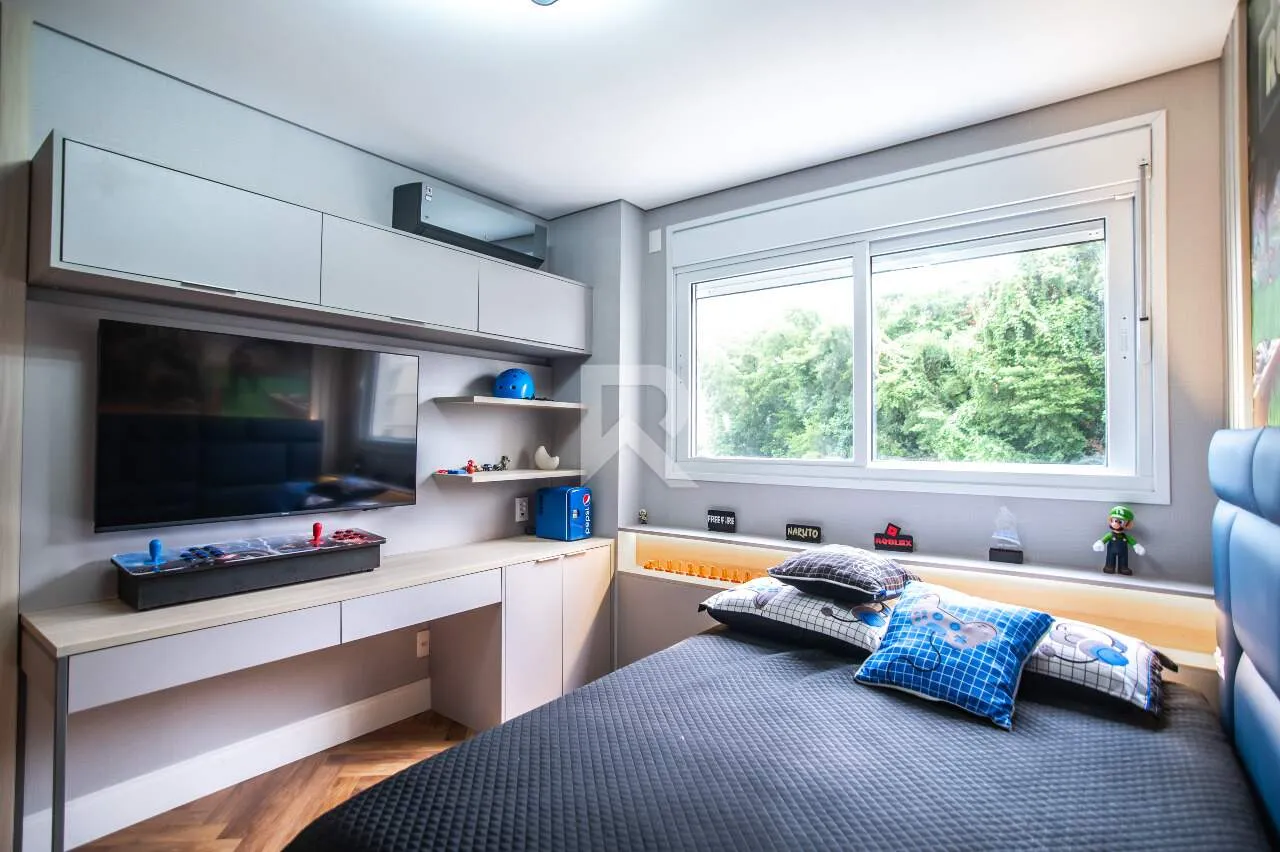 Furnished apartment with 4 en-suite bedrooms and 255 m² — photo 22
