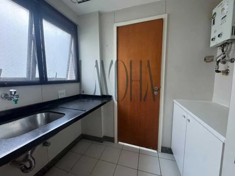 Apartment with 4 bedrooms and a separate kitchen — photo 16