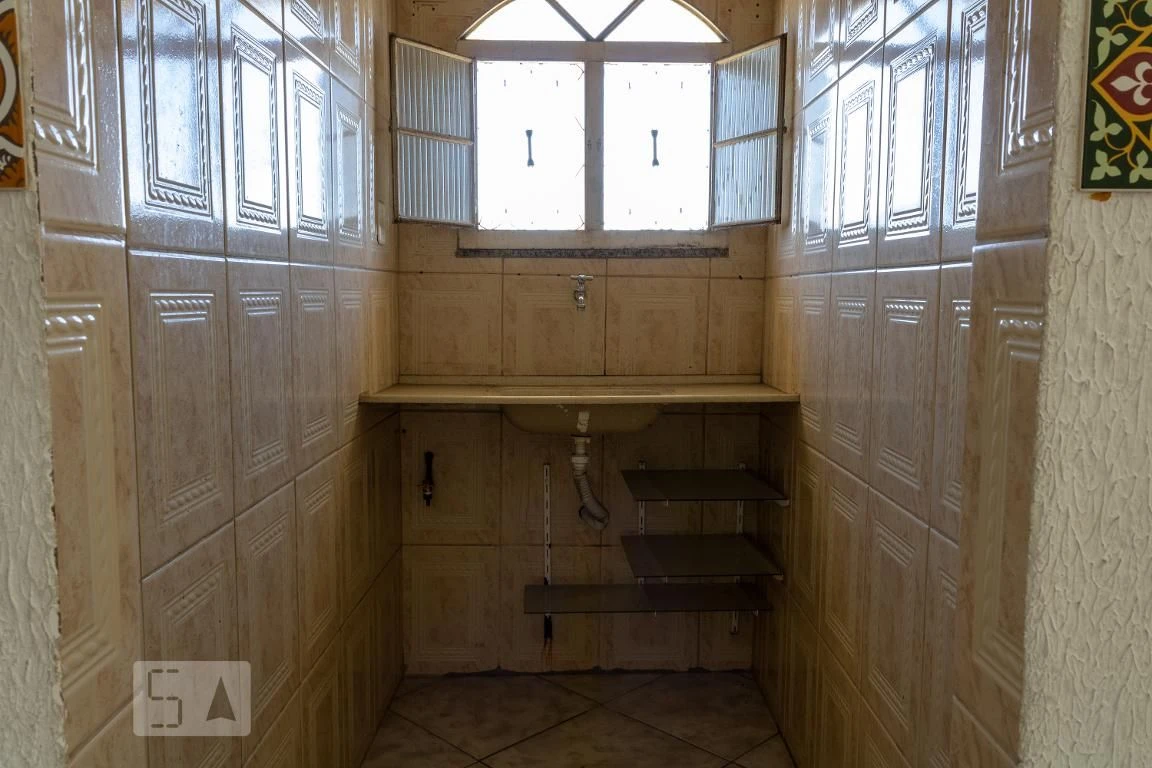 Unfurnished studio with 1 bedroom, 1 bathroom and laundry — photo 21